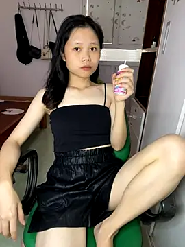 Snapshot of _Mon_23 chatting on October 2025 07:19:02 AM Mon 23 online show from October 2025 07:19:02 AM