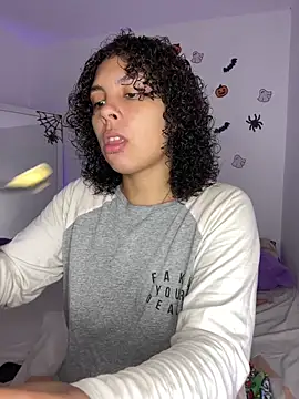 ViolettaMiller  online show from October 2025 01:11:01 PM