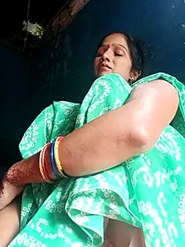 Jooli xx online show from September 2025 03:17:01 AM