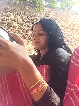 Jooli xx online show from November 2025 05:44:01 AM