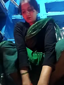 Jooli xx online show from March 2026 11:23:02 PM