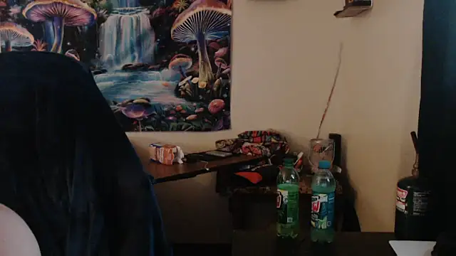 Snapshot of YoBlezz chatting on September 2025 06:54:01 PM YoBlezz online show from September 2025 06:54:01 PM