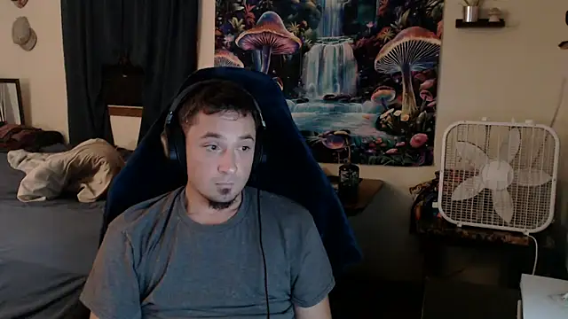 Snapshot of YoBlezz chatting on September 2025 05:00:02 AM YoBlezz online show from September 2025 05:00:02 AM