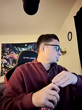 Snapshot of YoBlezz chatting on September 2025 04:27:02 AM YoBlezz online show from September 2025 04:27:02 AM