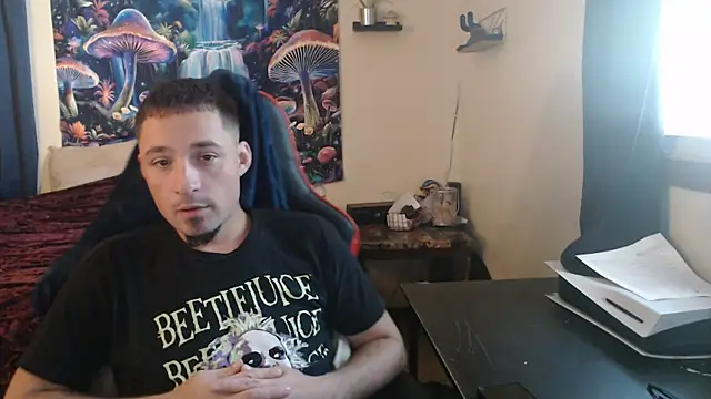 Snapshot of YoBlezz chatting on September 2025 05:51:02 PM YoBlezz online show from September 2025 05:51:02 PM