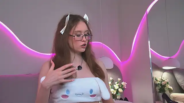 -VivienRay- online show from April 2026 05:30:01 PM