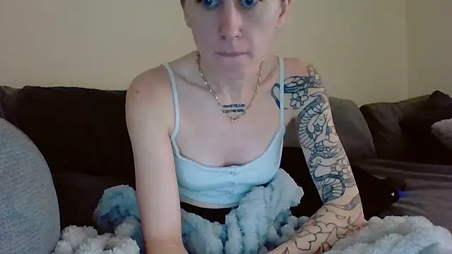 liltiddygoffwaifu online show from November 2025 05:40:01 AM