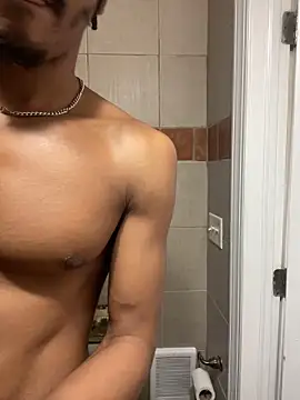 TRILLAHUNG online show from October 2025 02:37:01 PM