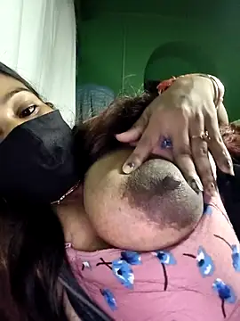 V-hot-swiet online show from November 2025 11:38:02 PM