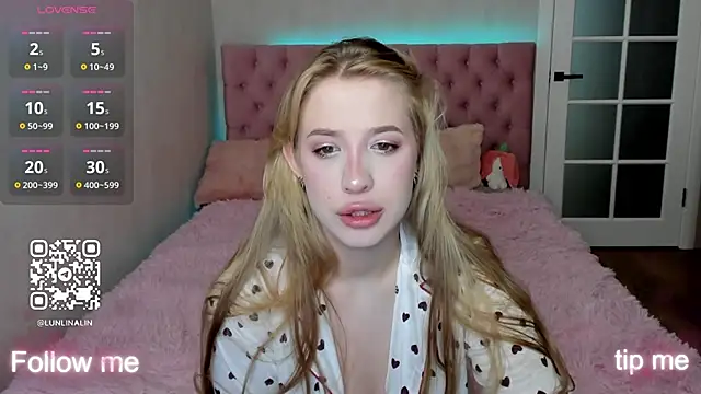 LightStar 18 online show from December 2025 12:40:01 AM