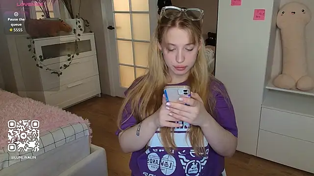 LightStar 18 online show from February 2026 01:31:02 AM