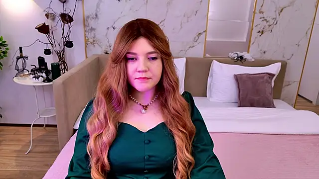 Snapshot of AlmaSound chatting on November 2025 05:09:01 AM AlmaSound online show from November 2025 05:09:01 AM