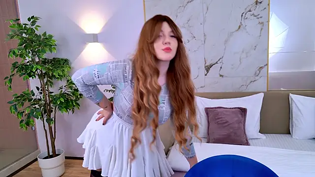 Snapshot of AlmaSound chatting on November 2025 03:50:01 AM AlmaSound online show from November 2025 03:50:01 AM