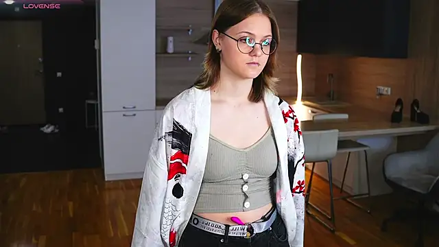 JoelleKessler online show from September 2025 04:45:01 AM