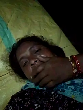 Snapshot of Ishwariya_Hatwal chatting on September 2025 09:47:02 PM Ishwariya Hatwal online show from September 2025 09:47:02 PM