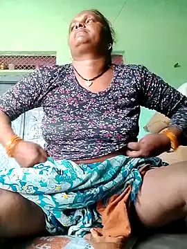 Snapshot of Ishwariya_Hatwal chatting on September 2025 05:41:01 AM Ishwariya Hatwal online show from September 2025 05:41:01 AM