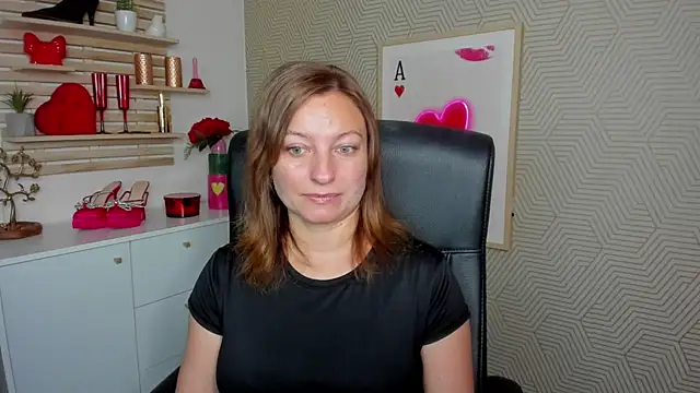 Snapshot of angelaSamt chatting on July 2026 05:32:02 AM angelaSamt online show from July 2026 05:32:02 AM