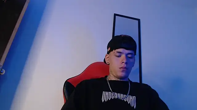 Snapshot of Anhonymus_ chatting on September 2025 04:23:01 AM Anhonymus online show from September 2025 04:23:01 AM