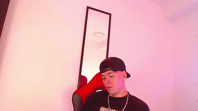 Snapshot of Anhonymus_ chatting on September 2025 04:01:01 AM Anhonymus online show from September 2025 04:01:01 AM