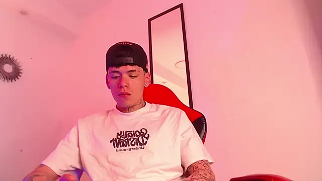 Snapshot of Anhonymus_ chatting on September 2025 05:40:01 AM Anhonymus online show from September 2025 05:40:01 AM