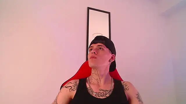 Snapshot of Anhonymus_ chatting on September 2025 03:46:01 PM Anhonymus online show from September 2025 03:46:01 PM