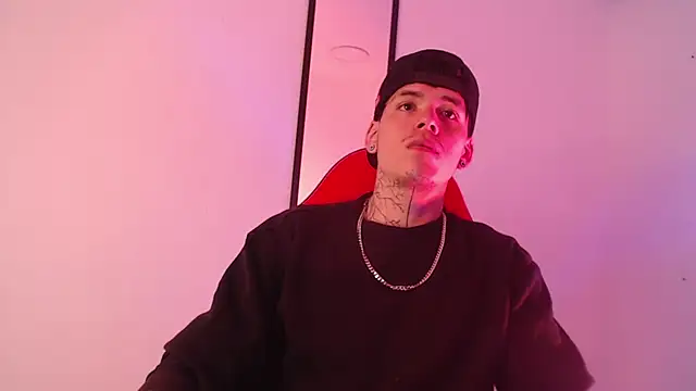 Snapshot of Anhonymus_ chatting on September 2025 03:44:02 AM Anhonymus online show from September 2025 03:44:02 AM