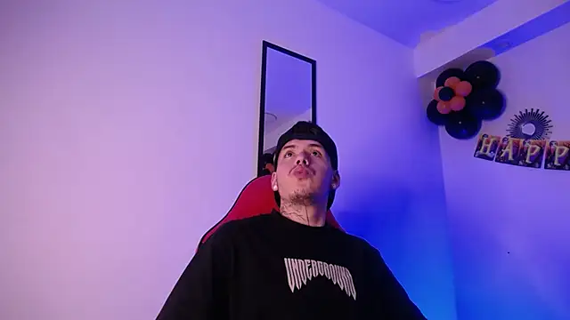 Snapshot of Anhonymus_ chatting on October 2025 03:39:02 AM Anhonymus online show from October 2025 03:39:02 AM