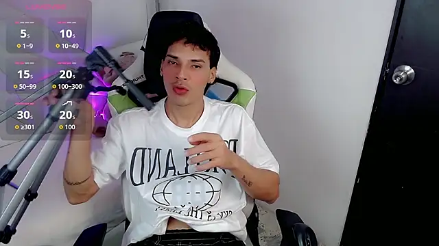 Snapshot of yankees_ chatting on September 2025 04:38:02 AM yankees online show from September 2025 04:38:02 AM