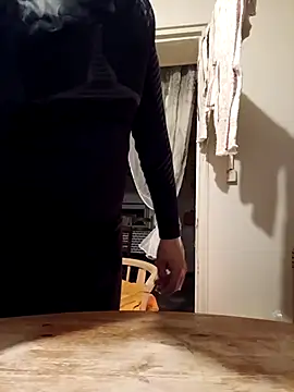 Snapshot of frederic198 chatting on November 2025 08:14:01 PM frederic198 online show from November 2025 08:14:01 PM