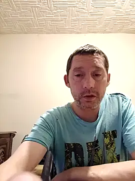 Snapshot of frederic198 chatting on December 2025 09:32:02 PM frederic198 online show from December 2025 09:32:02 PM