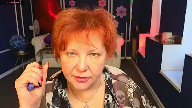 Kira Kenett online show from April 2026 07:39:01 AM