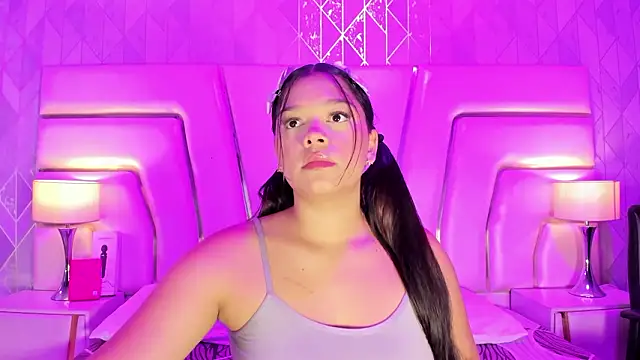 HatsaJones online show from February 2026 04:07:01 AM