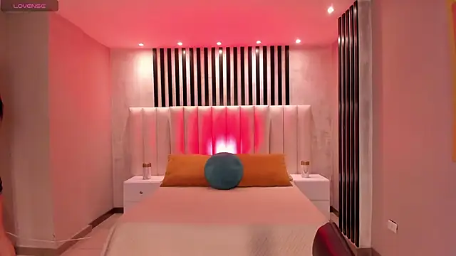 LucyWeiss  online show from December 2025 08:16:02 PM