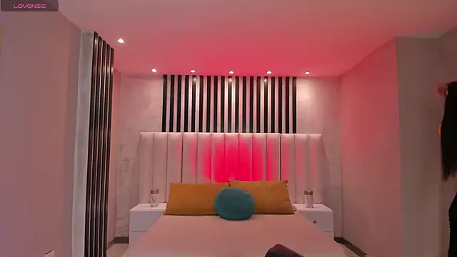 LucyWeiss  online show from December 2025 08:49:02 PM