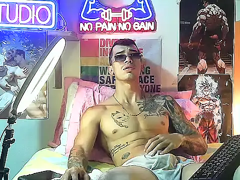 Strongcockfitness online show from September 2025 11:30:02 PM