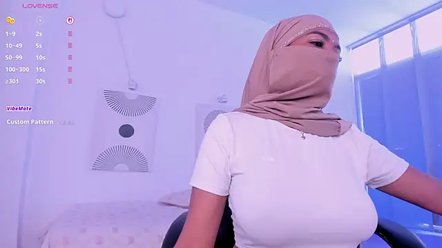 Snapshot of Yuli_arabic chatting on February 2026 07:08:01 PM Yuli arabic online show from February 2026 07:08:01 PM