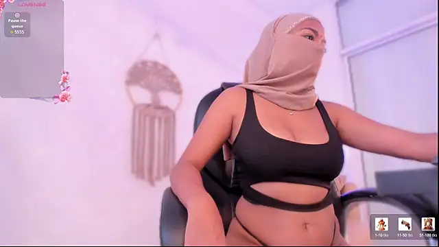 Snapshot of Yuli_arabic chatting on February 2026 07:31:02 PM Yuli arabic online show from February 2026 07:31:02 PM