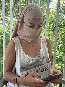 Snapshot of Yuli_arabic chatting on February 2026 07:02:02 PM Yuli arabic online show from February 2026 07:02:02 PM