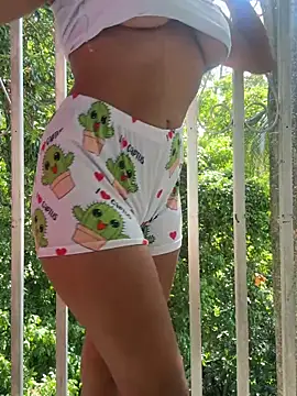 Snapshot of Yuli_arabic chatting on March 2026 02:12:02 PM Yuli arabic online show from March 2026 02:12:02 PM