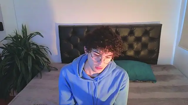 Snapshot of sandro_vitali chatting on September 2025 01:01:01 PM sandro vitali online show from September 2025 01:01:01 PM