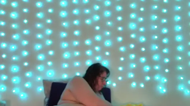 luvely gurl online show from May 2026 04:23:01 PM