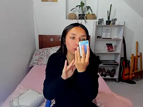 megan doll2123 online show from December 2025 05:30:01 PM