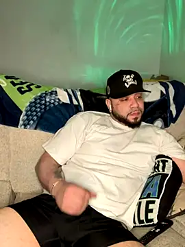 Snapshot of Brownroyal chatting on October 2025 06:01:01 AM Brownroyal online show from October 2025 06:01:01 AM