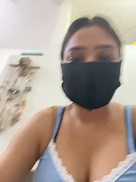 Sex Queen aaraya online show from June 2026 06:33:02 AM