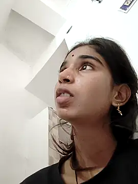 Hot-Soniya2 online show from October 2025 06:11:02 AM