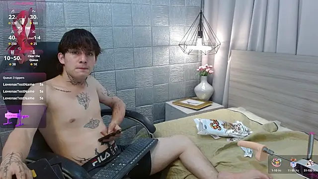 Iantwink18 online show from September 2025 11:17:02 PM