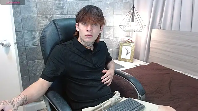 Iantwink18 online show from September 2025 03:06:01 PM