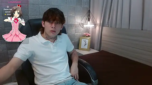 Iantwink18 online show from October 2025 07:32:02 PM