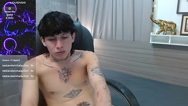 Iantwink18 online show from November 2025 03:56:01 AM