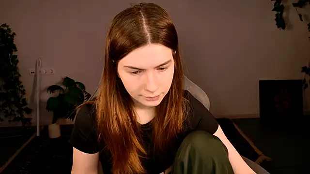 Snapshot of AliceCUNTach chatting on November 2025 05:09:02 AM AliceCUNTach online show from November 2025 05:09:02 AM